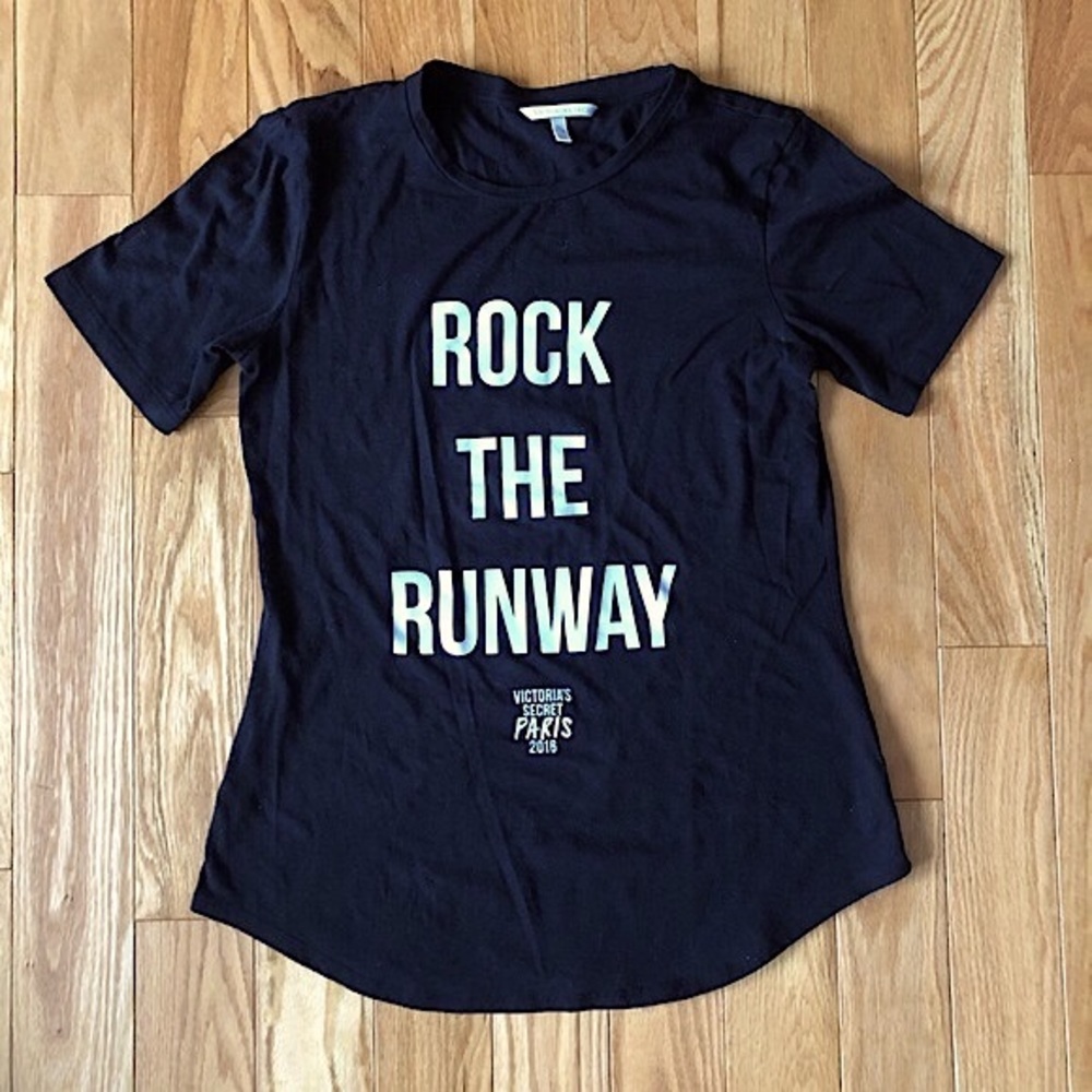 VS Fashion Show (2016) Tee